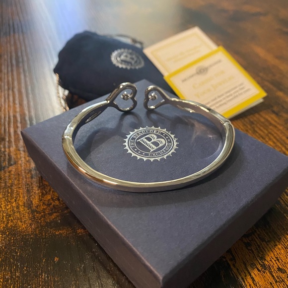 "Always My Daughter" Engraved Diamond Bracelet. - Picture 4 of 7